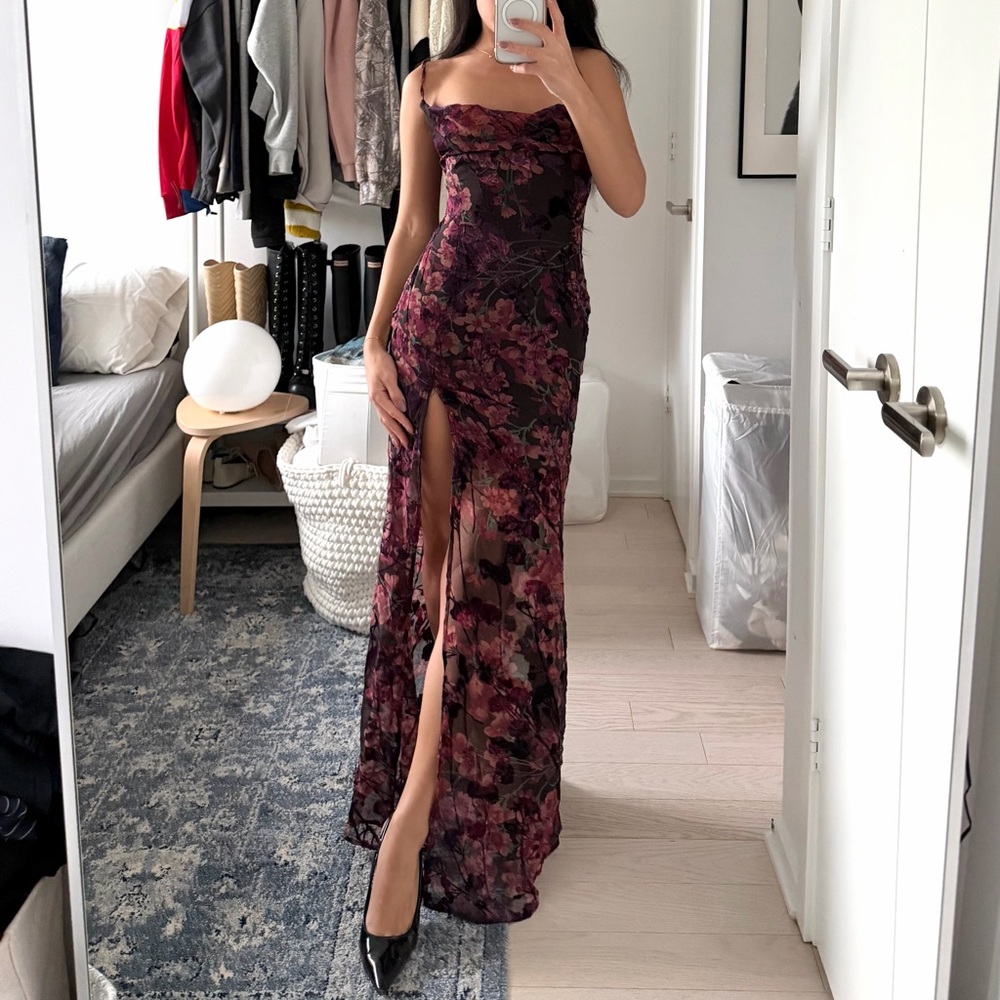 *BNWT* Showpo. Aletta Maxi Dress